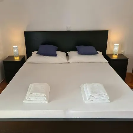 Apartamento Cornelia By The Sea Okrug Gornji, Ciovo