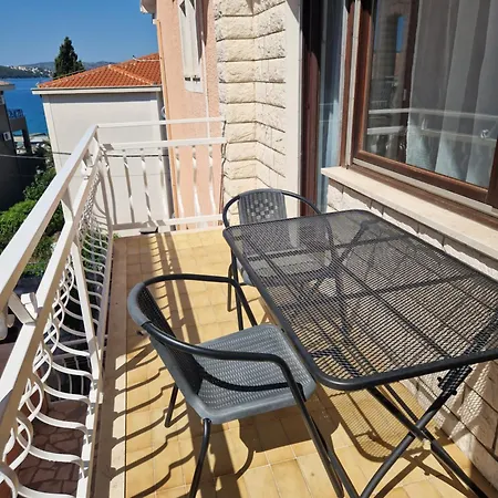 Cornelia By The Sea Okrug Gornji, Ciovo *