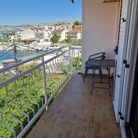 Cornelia By The Sea Okrug Gornji, Ciovo