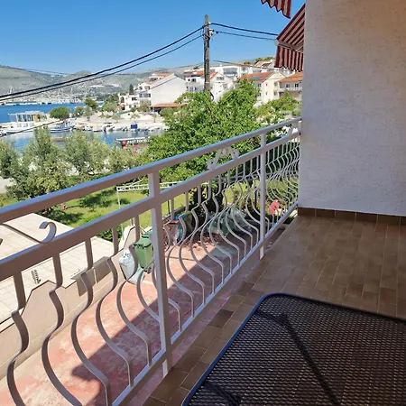 Cornelia By The Sea Okrug Gornji, Ciovo Appartement *